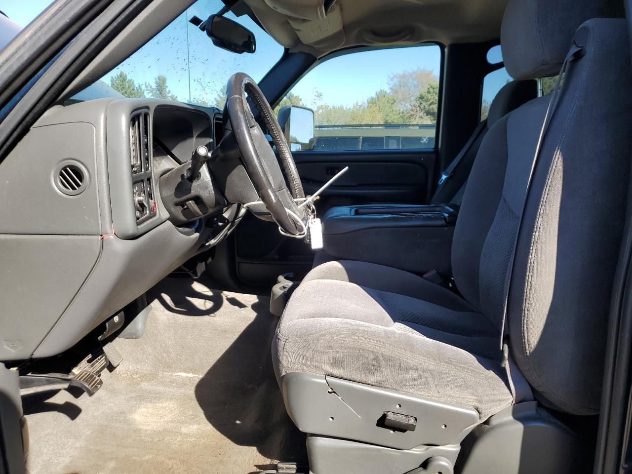 2007 Chevrolet Silverado K2500 Heavy Duty - Image 7