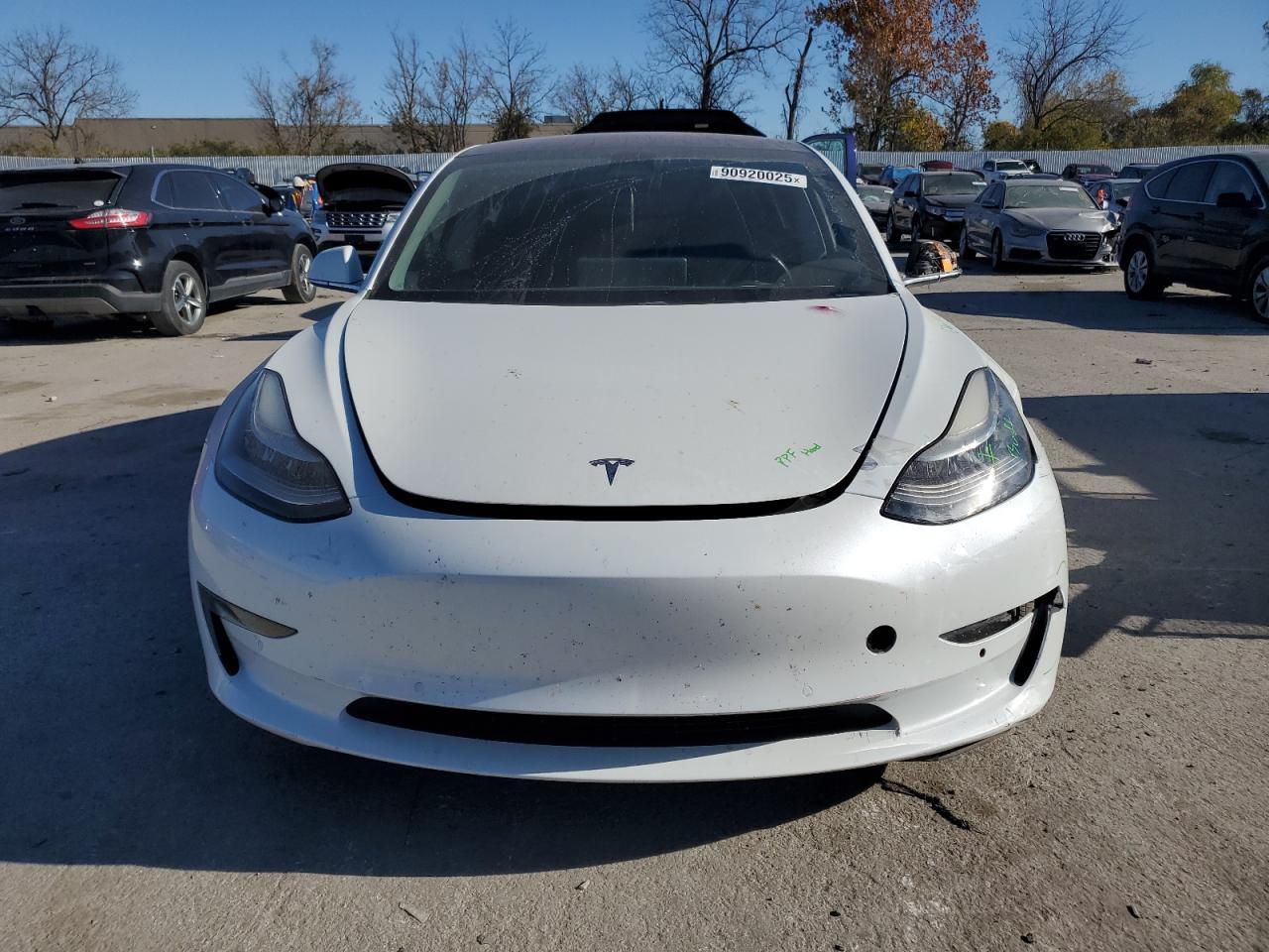 2018 Tesla Model 3 - Фото 5