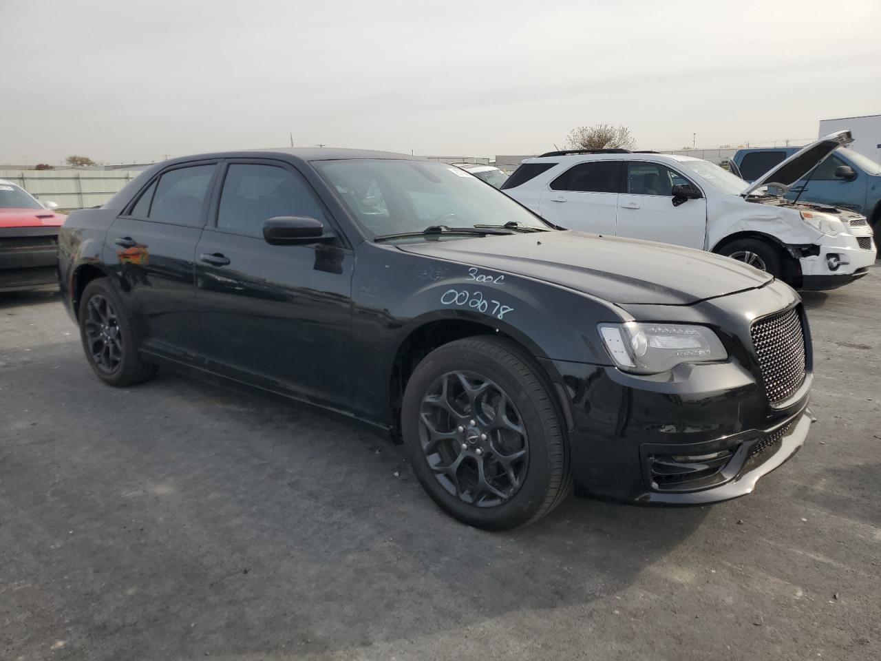 2019 Chrysler 300 S - Image 4