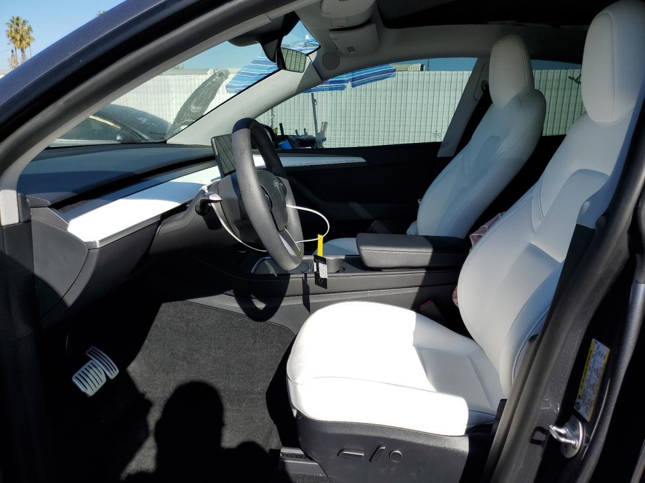 2023 Tesla Model Y - Фото 7