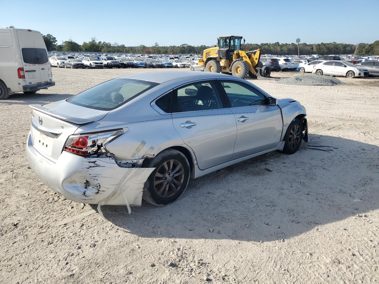 2015 Nissan Altima 2.5 - Фото 3