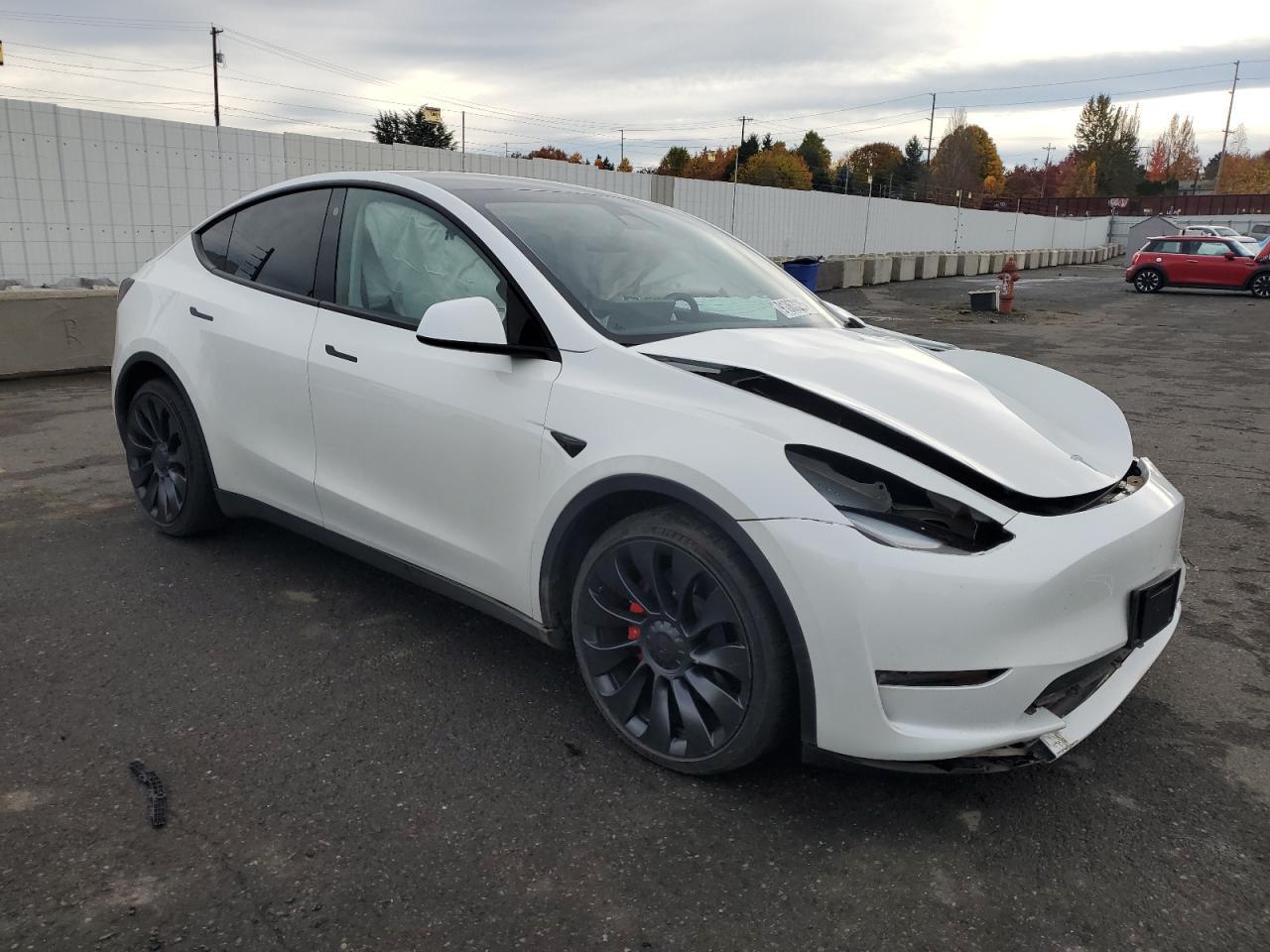 2023 Tesla Model Y - Image 4