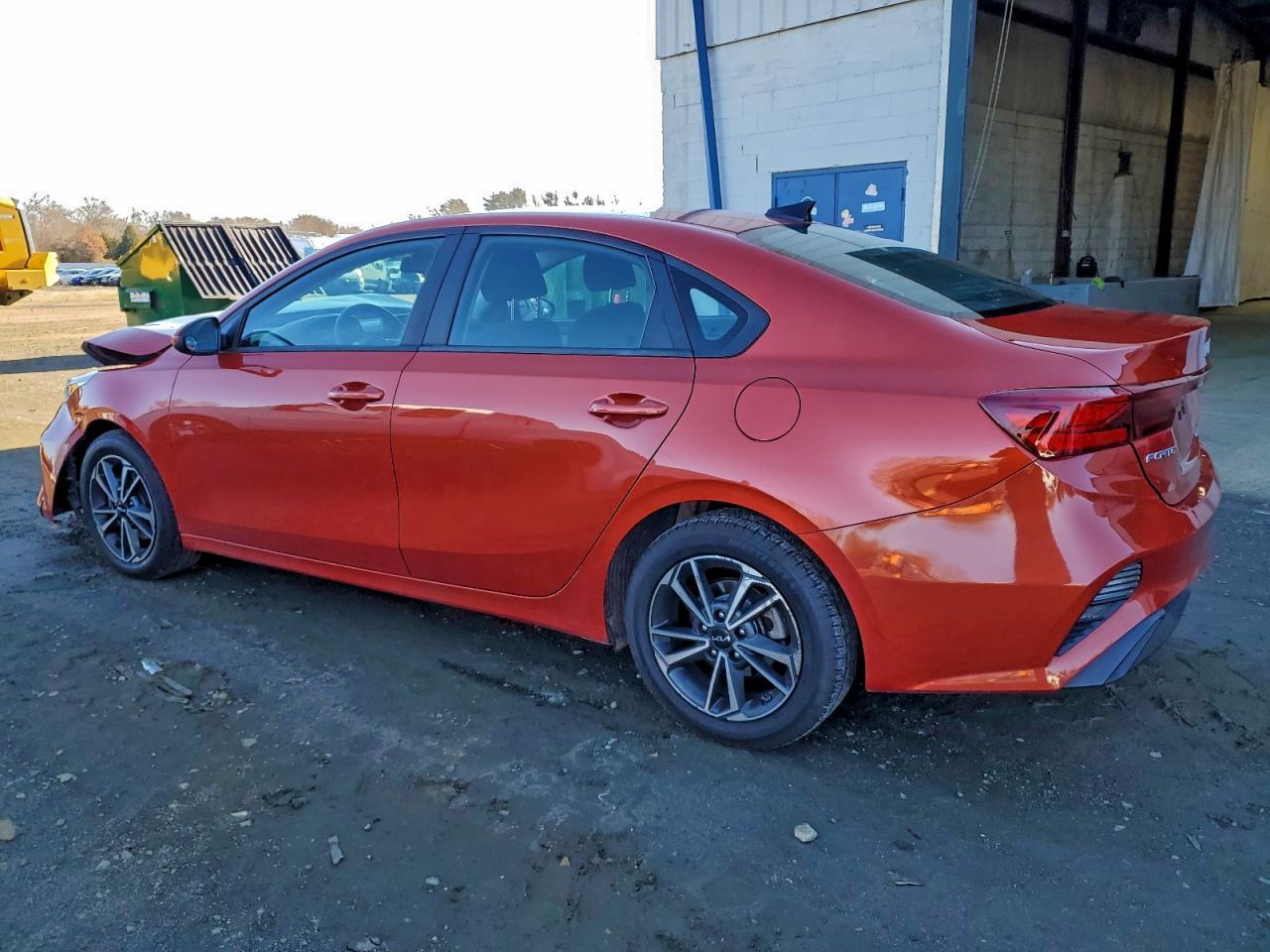 2022 Kia Forte Fe - Фото 2