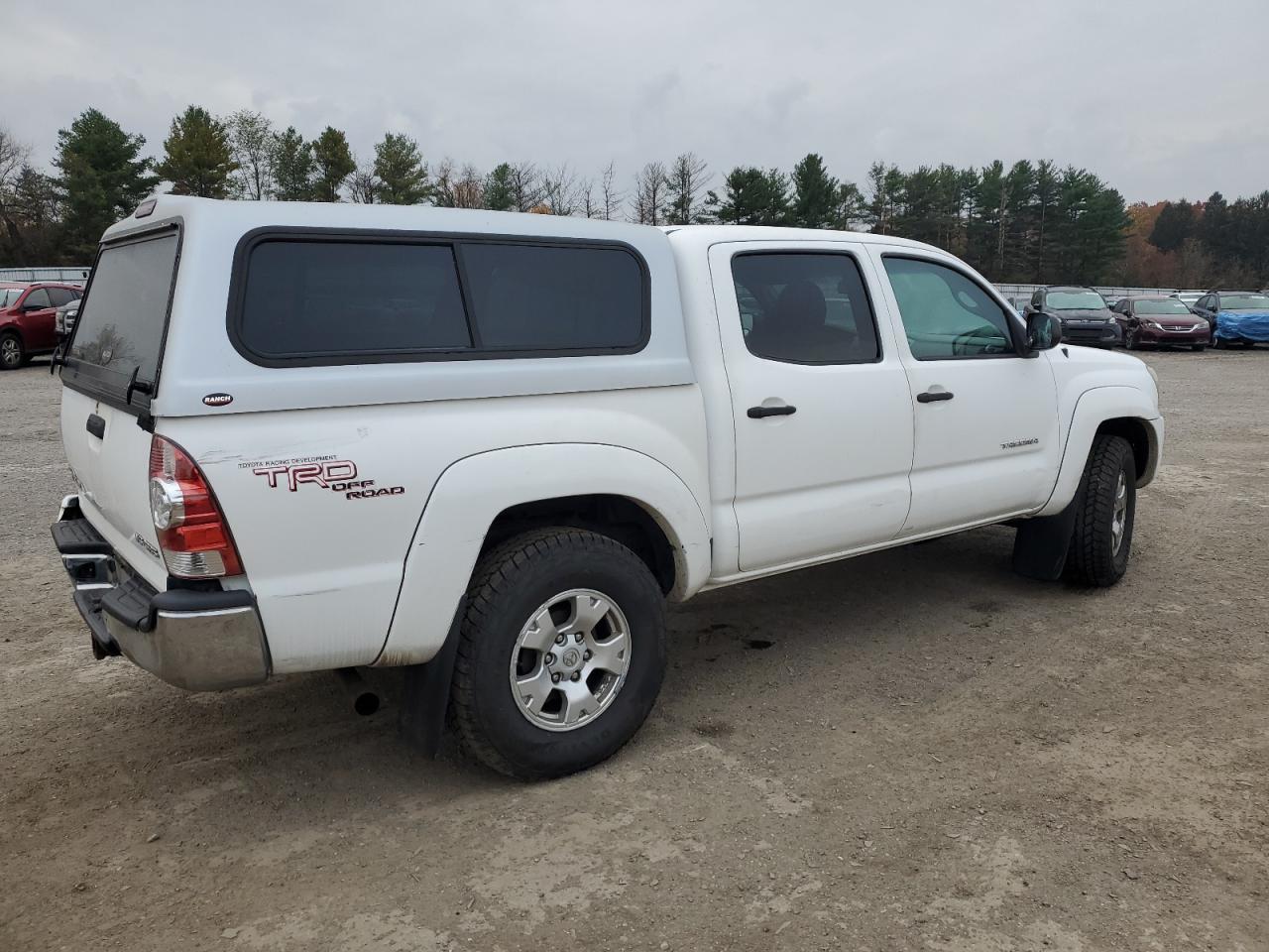 2010 Toyota Tacoma Double Cab - Image 3