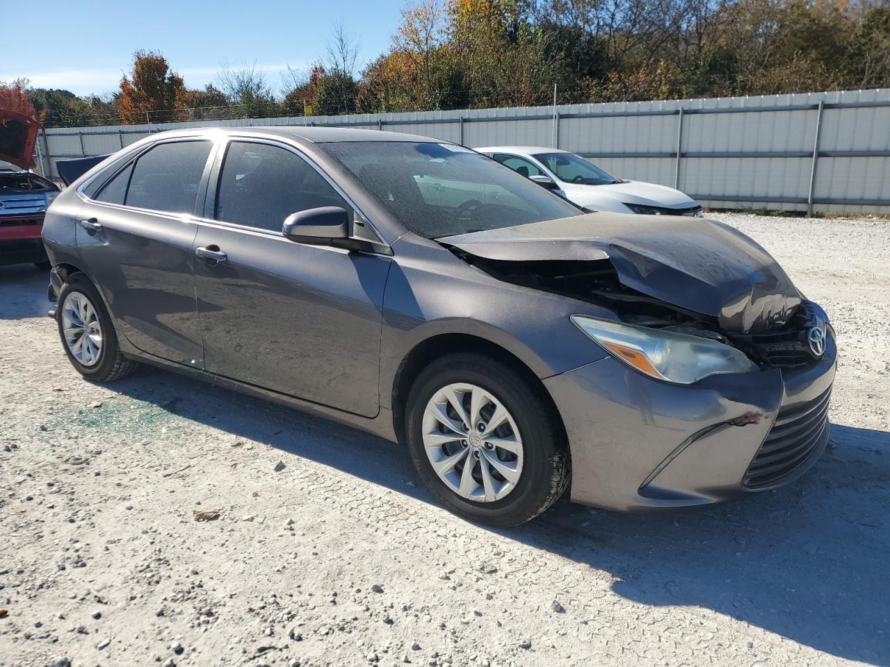 2016 Toyota Camry Le - Фото 4