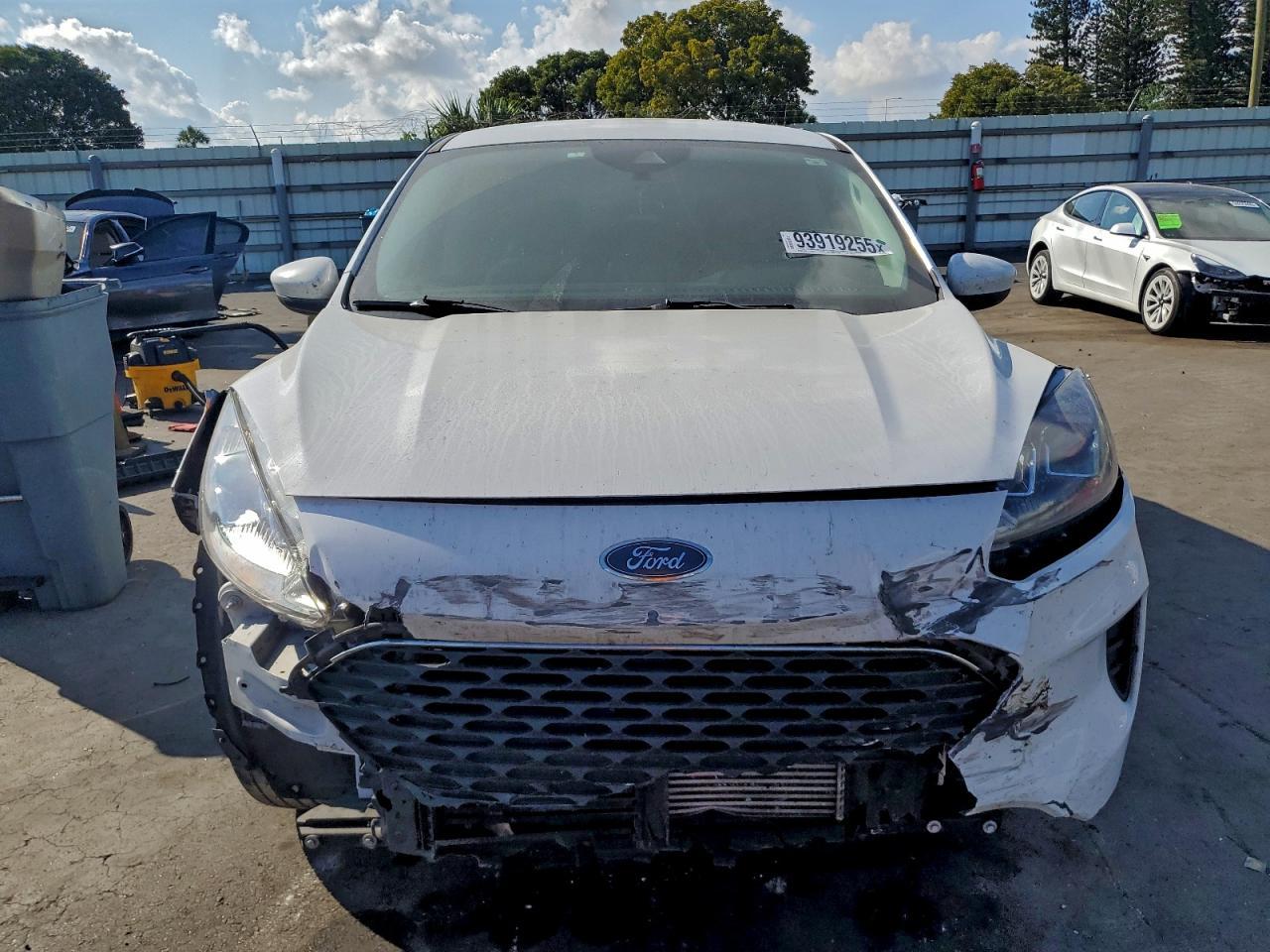 2021 Ford Escape Se - Фото 5