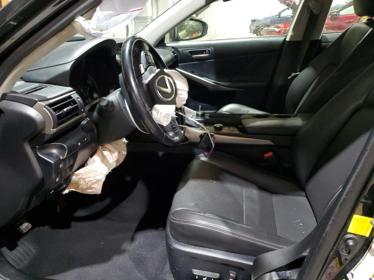 2017 Lexus Is 300 - Фото 7