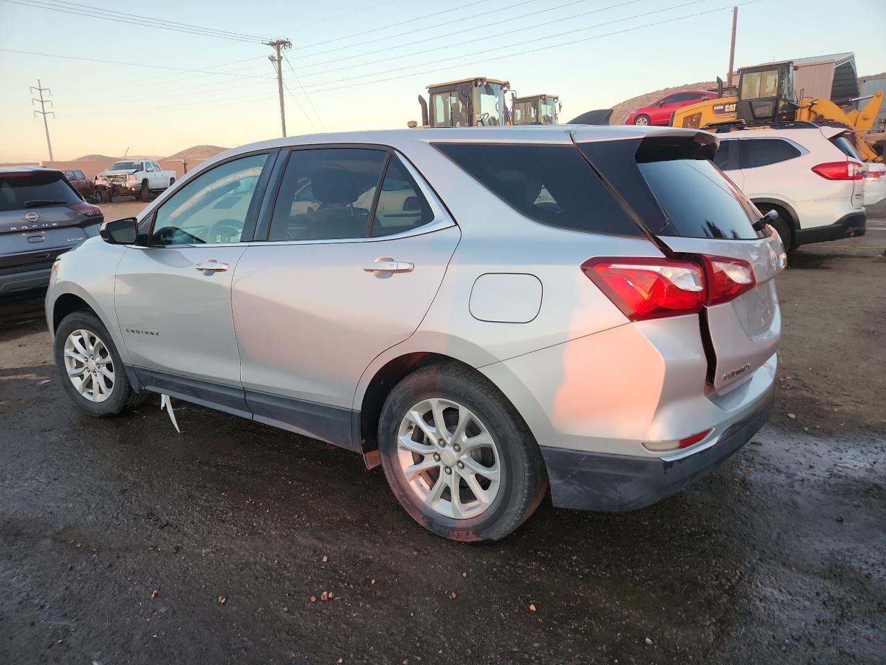 2018 Chevrolet Equinox Lt - Фото 2