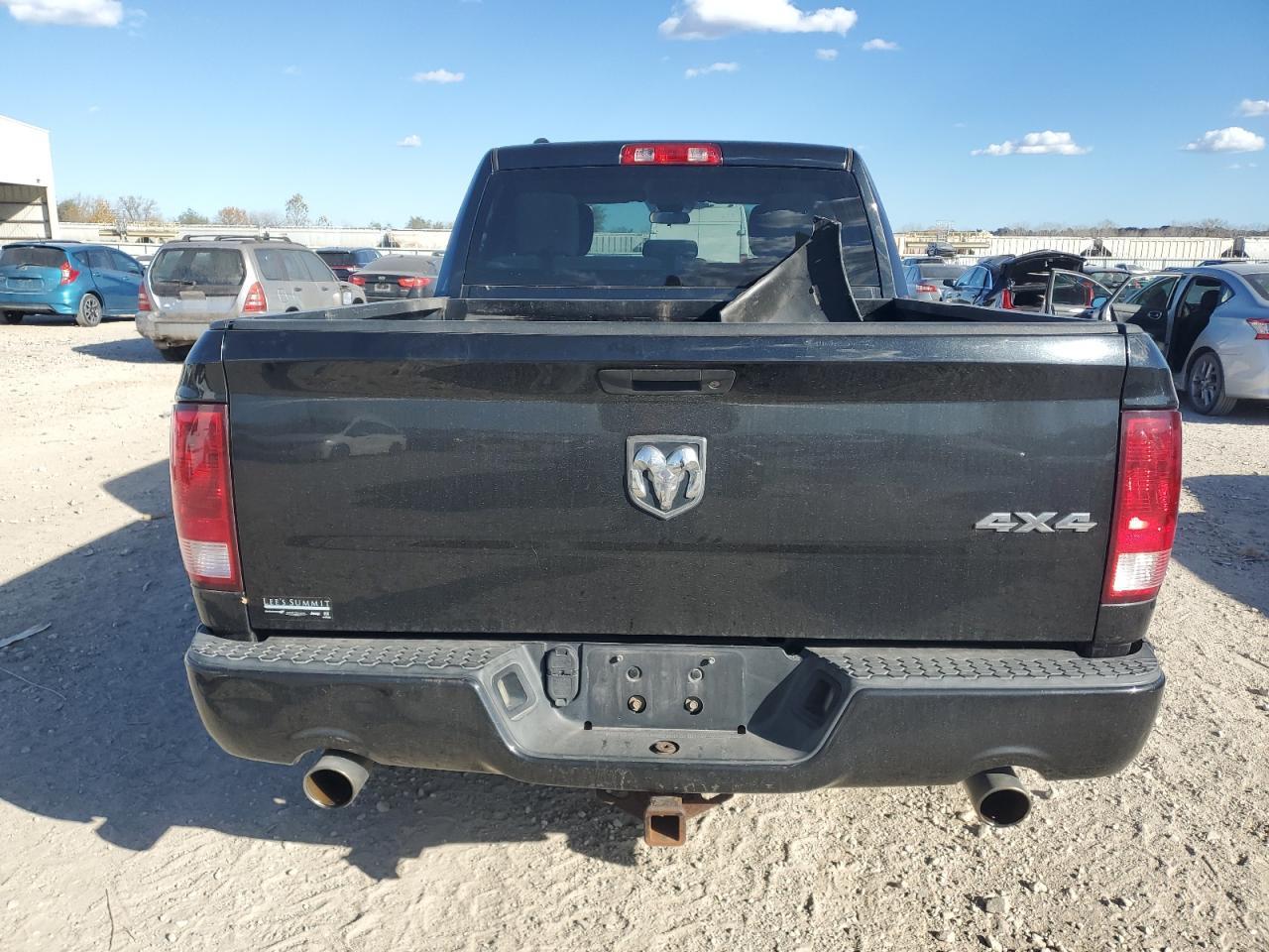2015 Ram 1500 St - Image 6