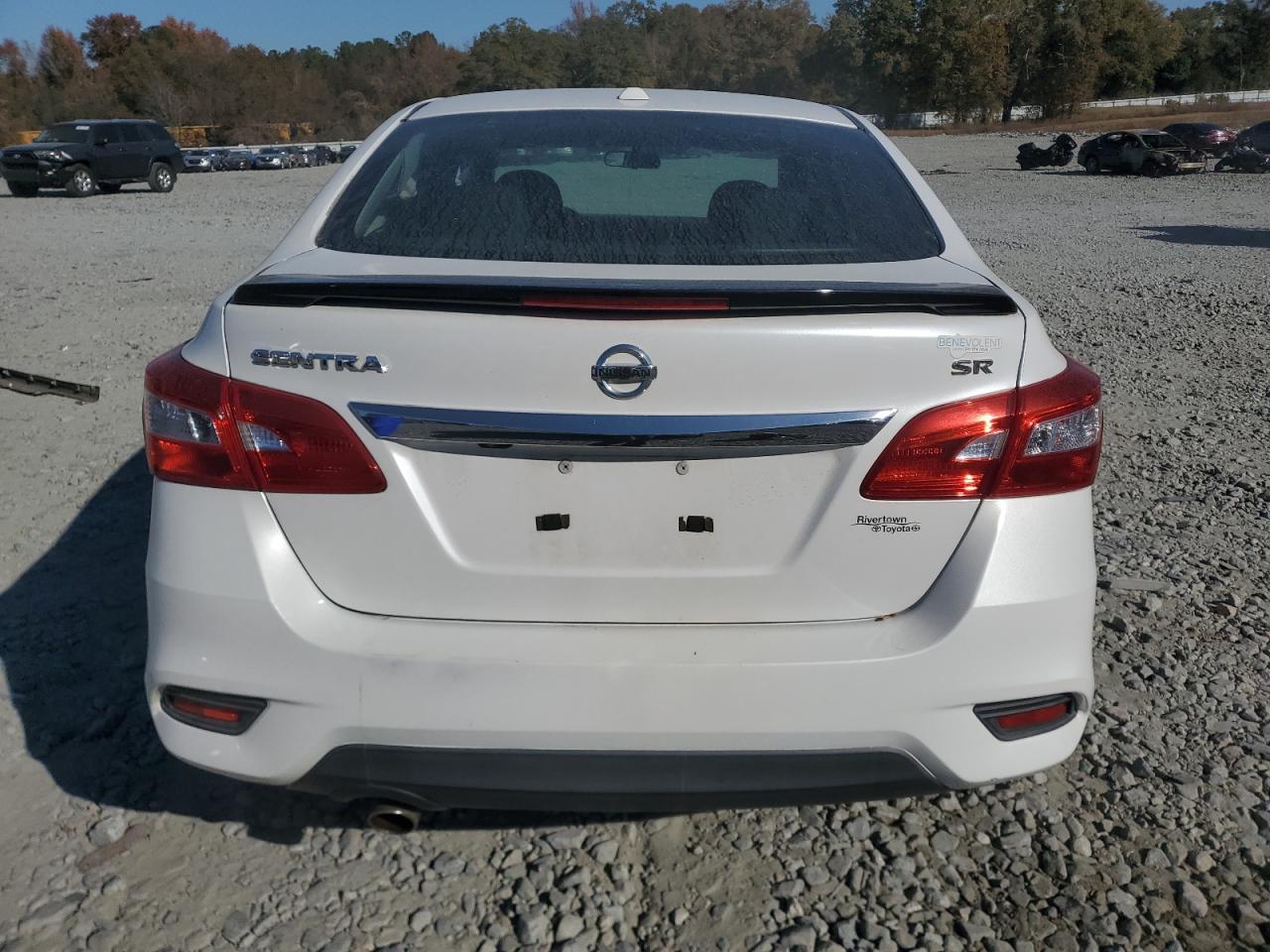 2017 Nissan Sentra S - Фото 6