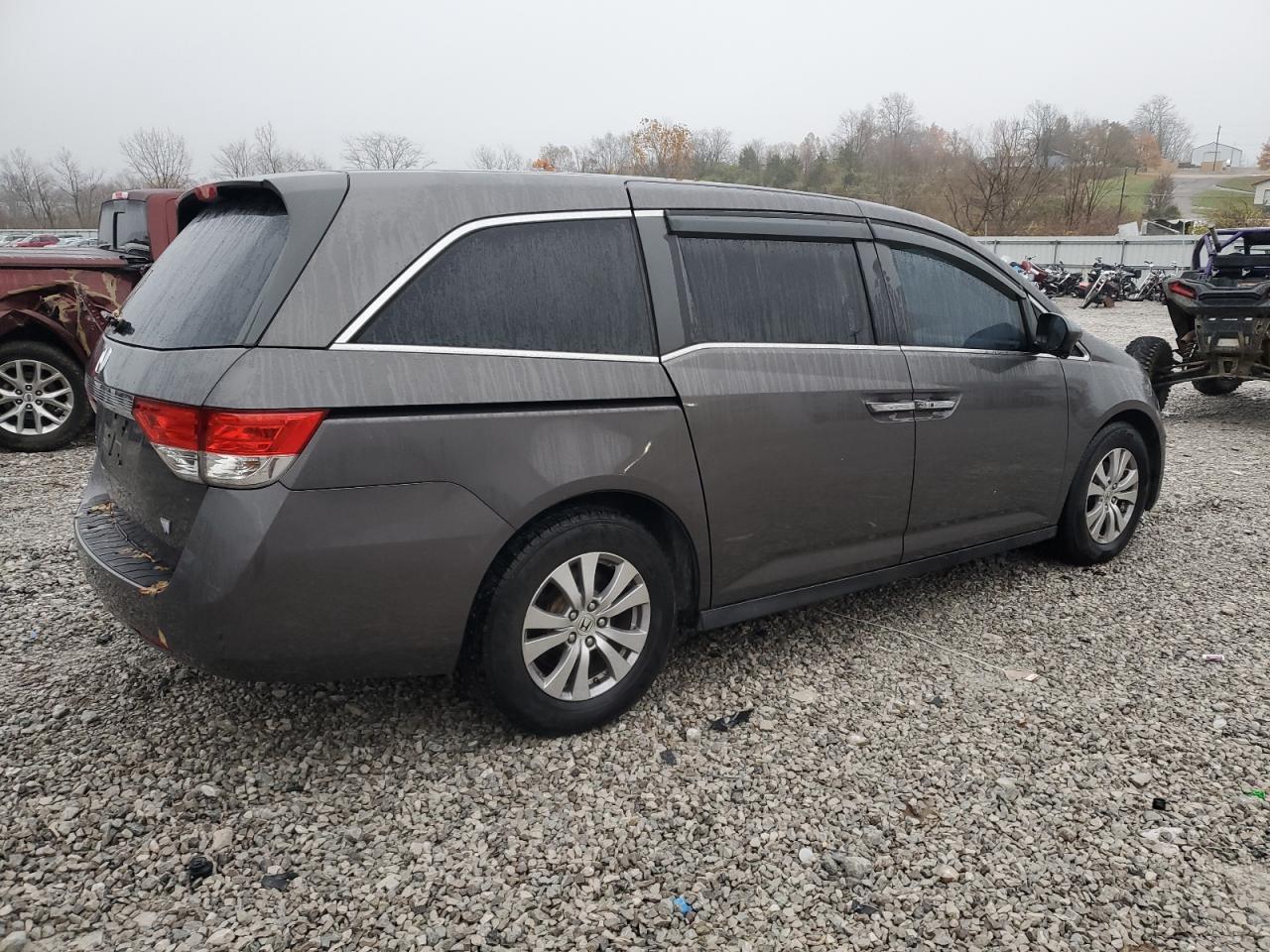 2016 Honda Odyssey Ex - Image 3