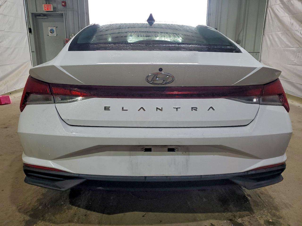 2021 Hyundai Elantra Se - Фото 6