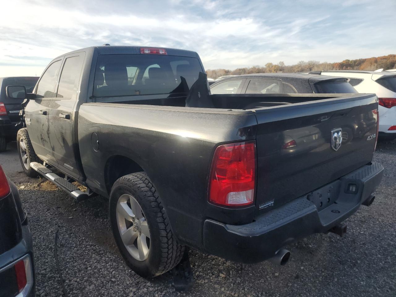 2015 Ram 1500 St - Image 2
