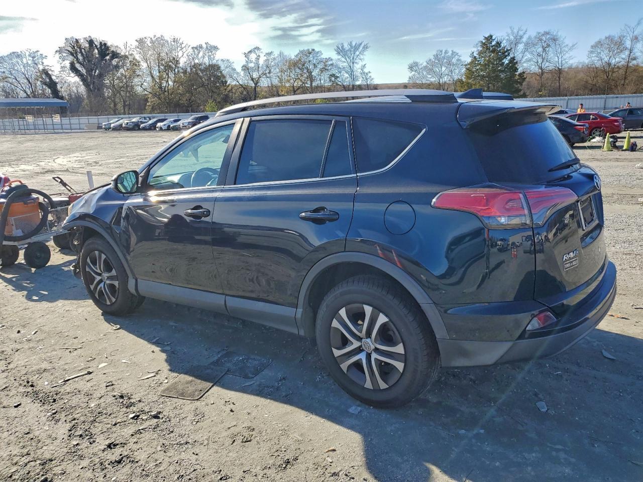 2017 Toyota Rav4 Le - Image 2