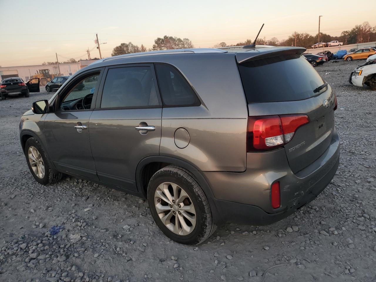 2015 Kia Sorento Ex - Image 2