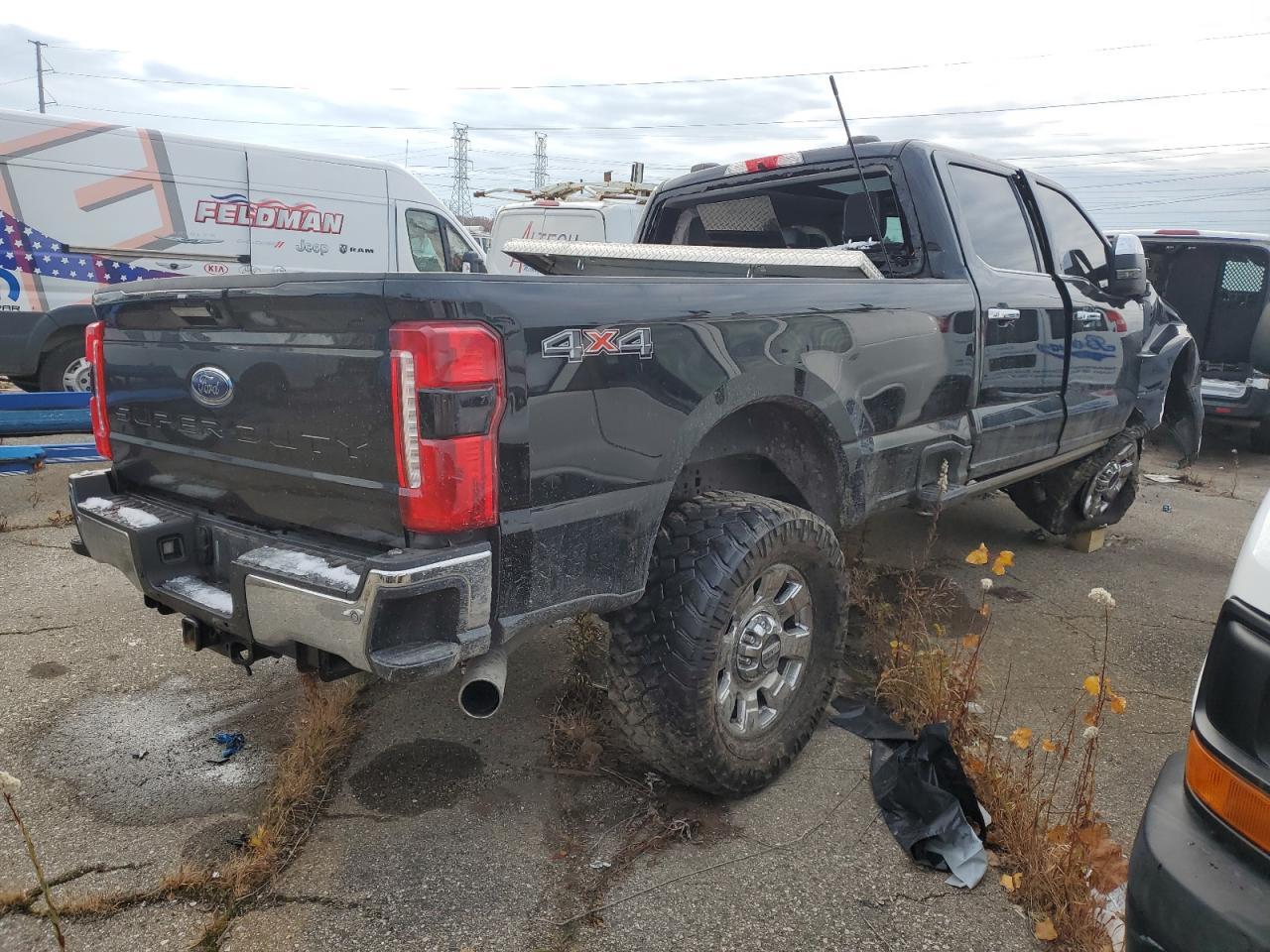 2024 Ford F250 Super Duty - Image 3