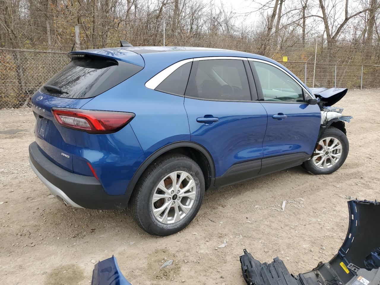 2023 Ford Escape Active - Image 3