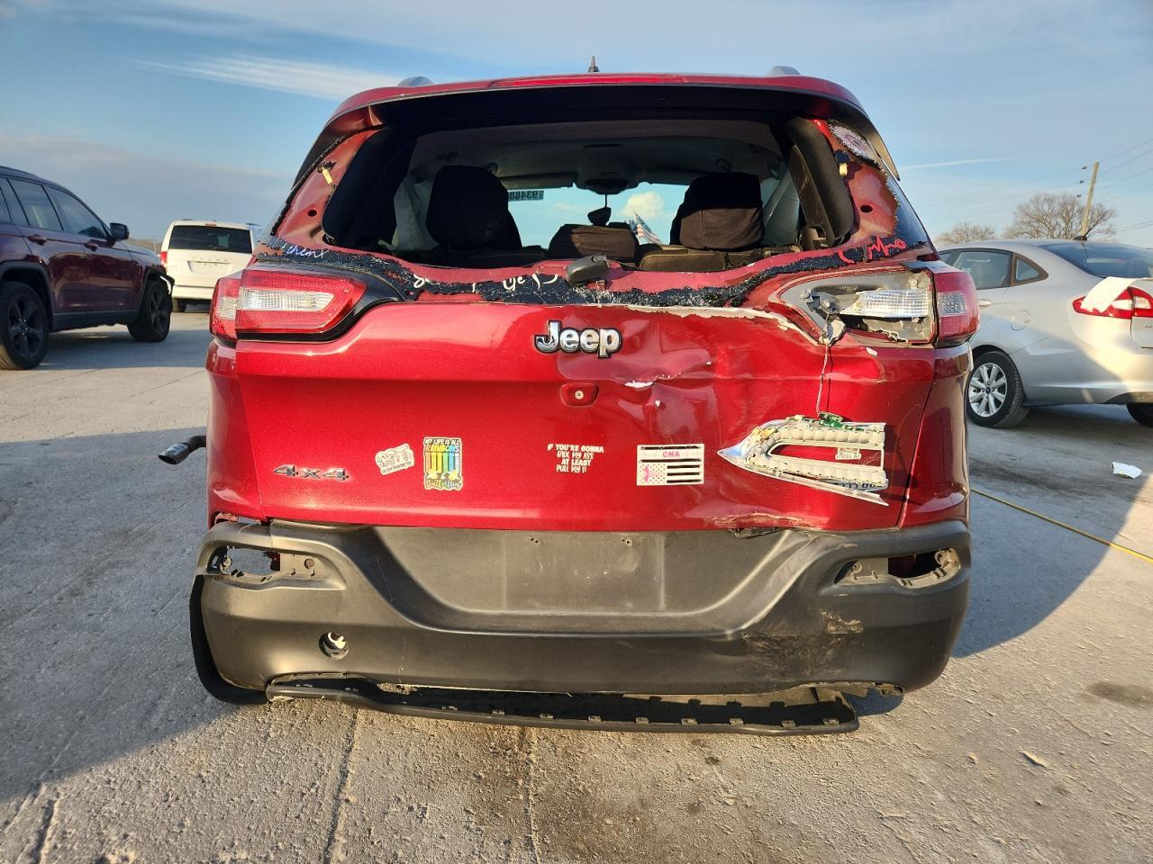 2015 Jeep Cherokee Latitude - Фото 6