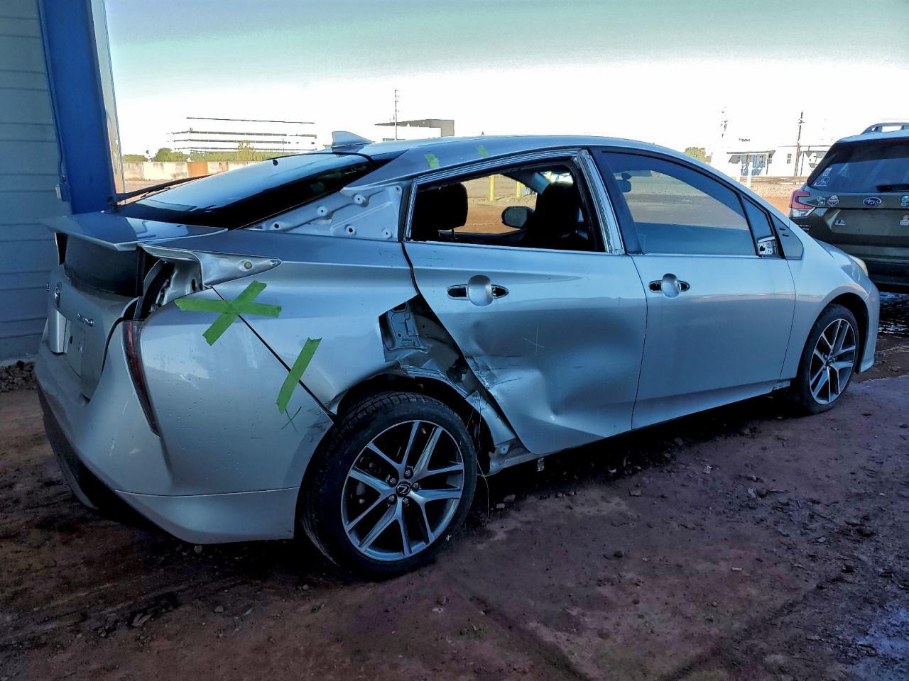 2016 Toyota Prius - Image 3