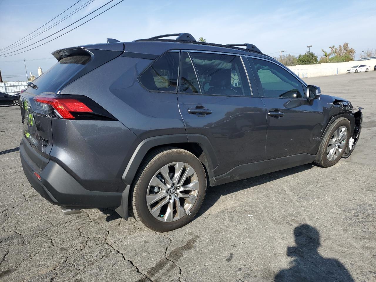 2025 Toyota Rav4 Xle Premium - Image 3