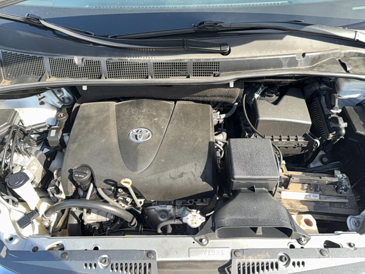 2020 Toyota Sienna Xle - Фото 7