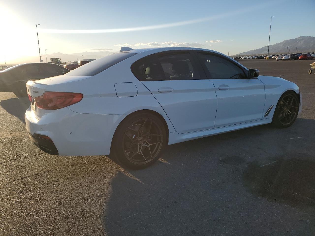 2019 BMW M550Xi - Image 3