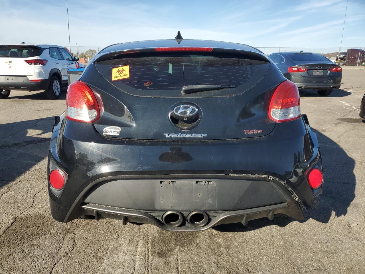 2015 Hyundai Veloster Turbo - Image 6