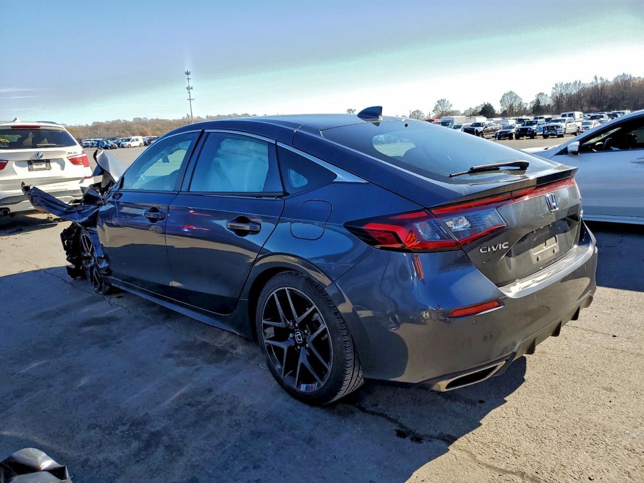 2022 Honda Civic Sport Touring - Image 2