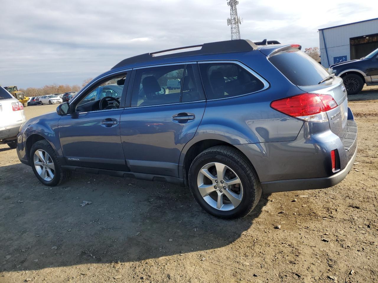 2014 Subaru Outback 2.5I Limited - Фото 2