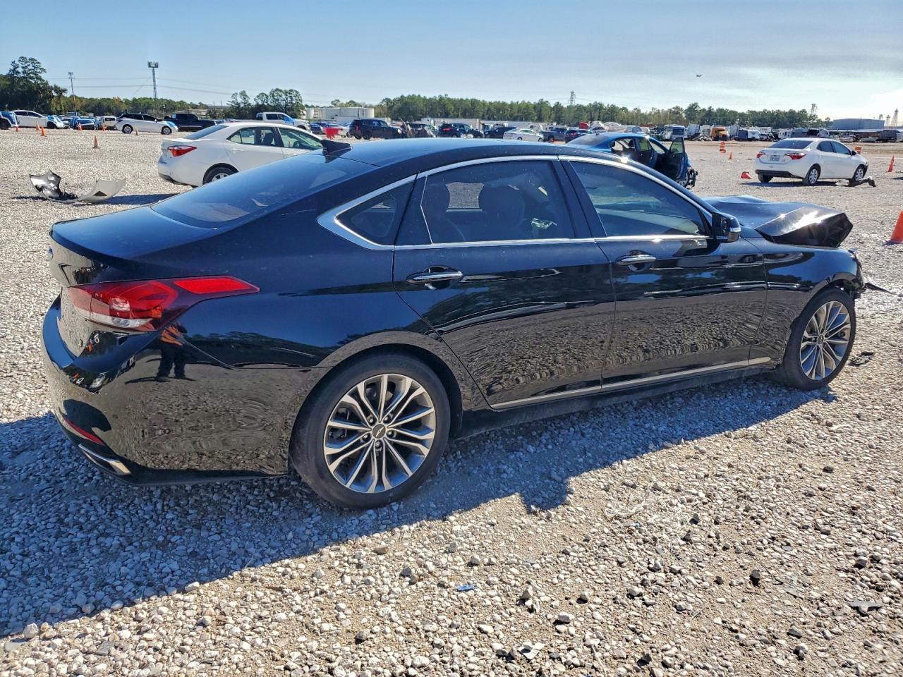 2015 Hyundai Genesis 3.8L - Image 3