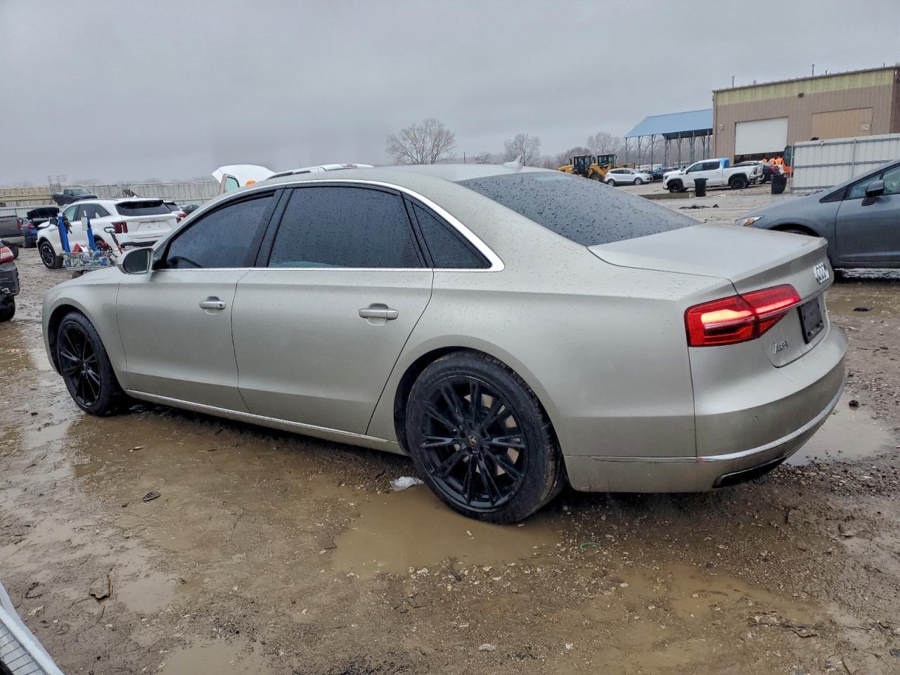 2015 Audi A8 L Quattro - Фото 2