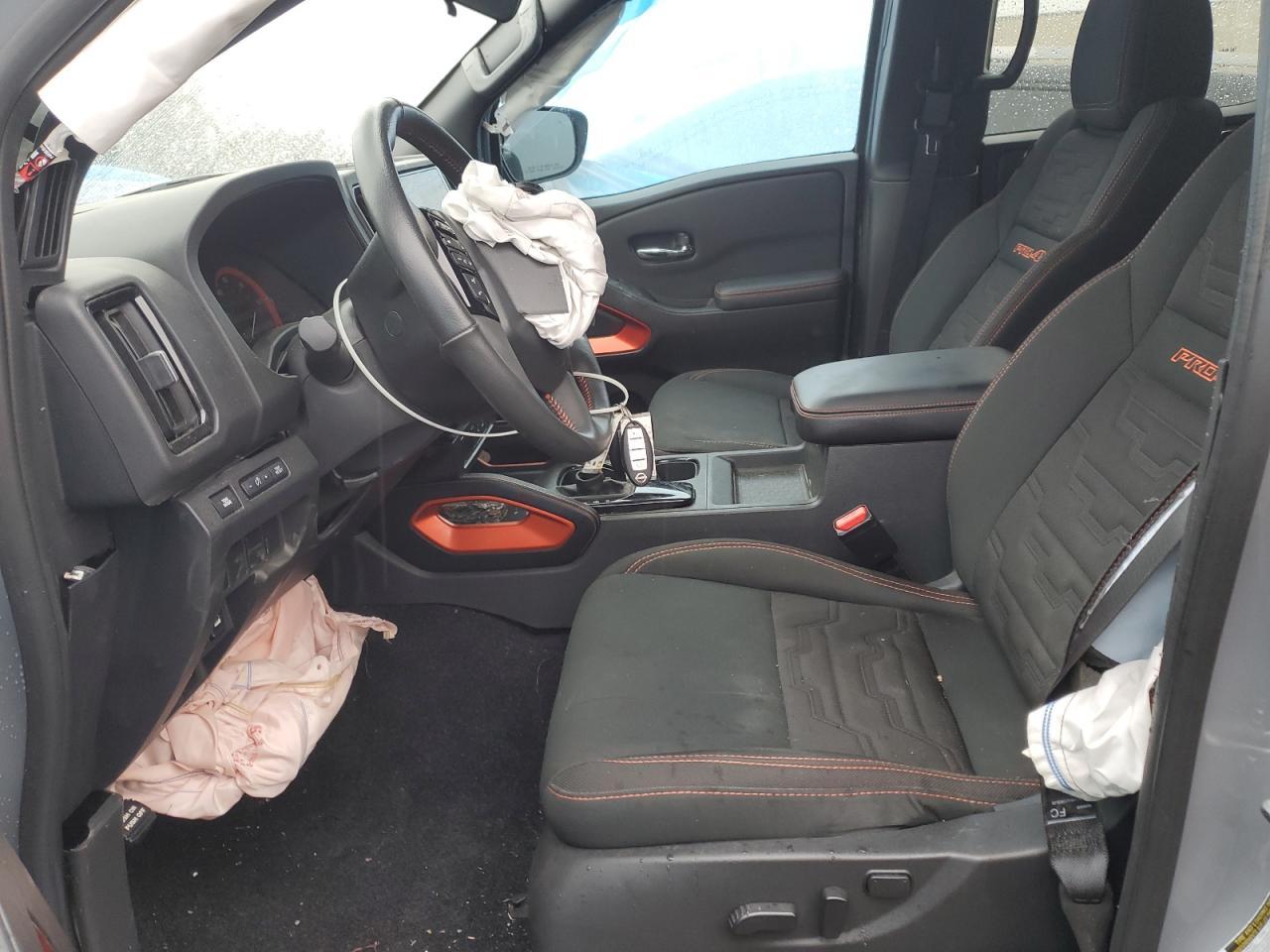 2025 Nissan Frontier S - Фото 7