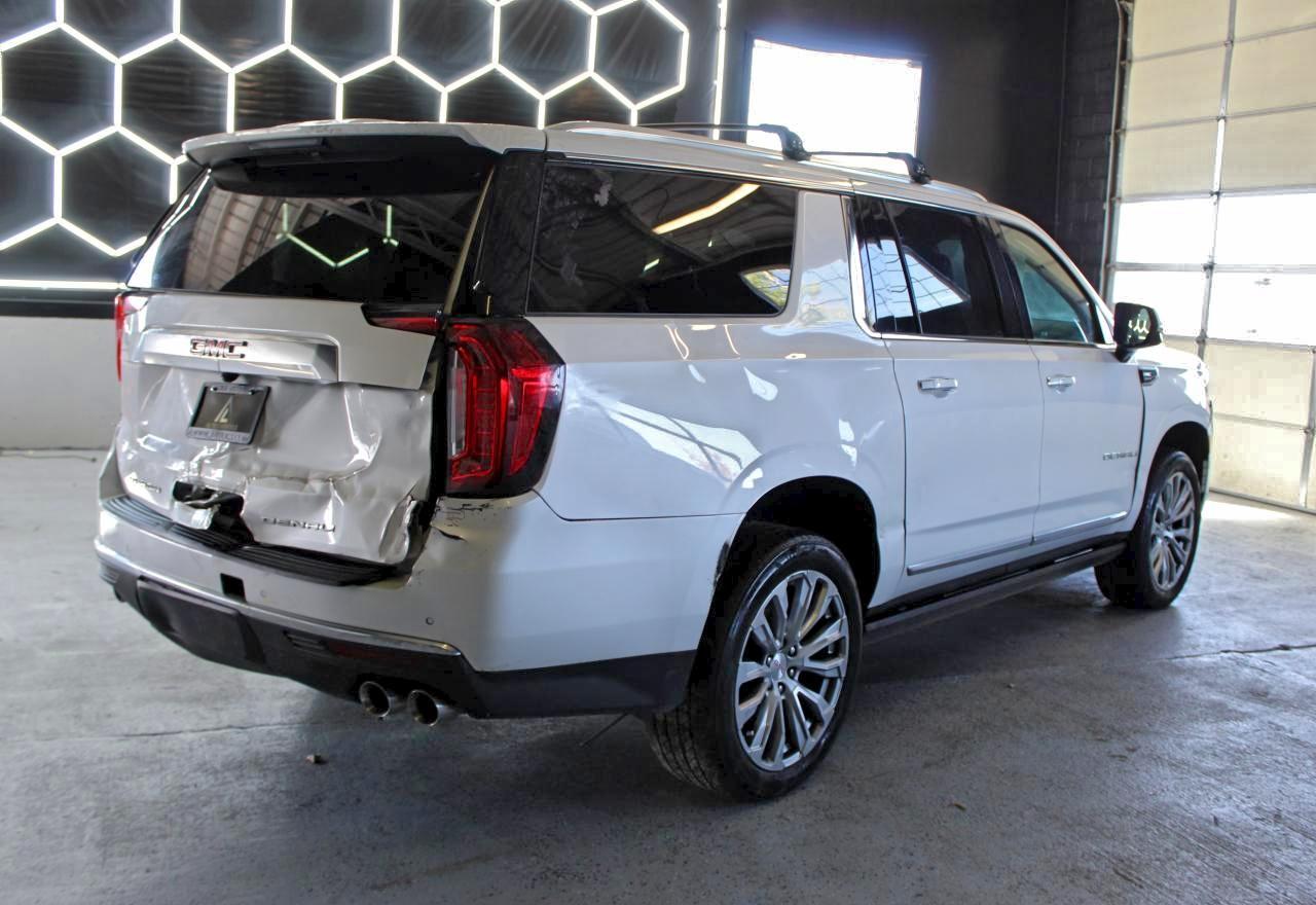 2022 GMC Yukon Xl Denali - Фото 3