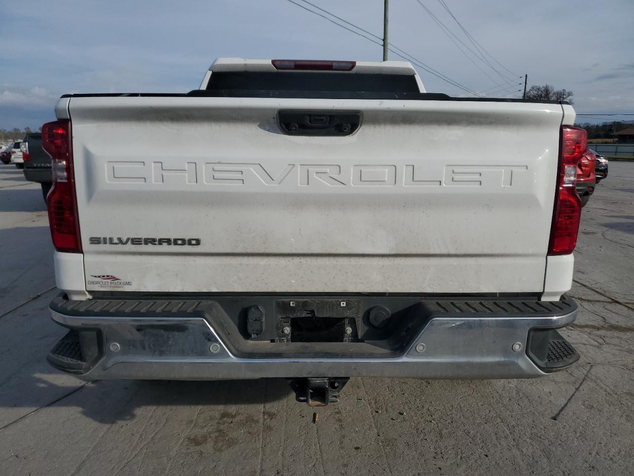 2024 Chevrolet Silverado C1500 - Фото 6