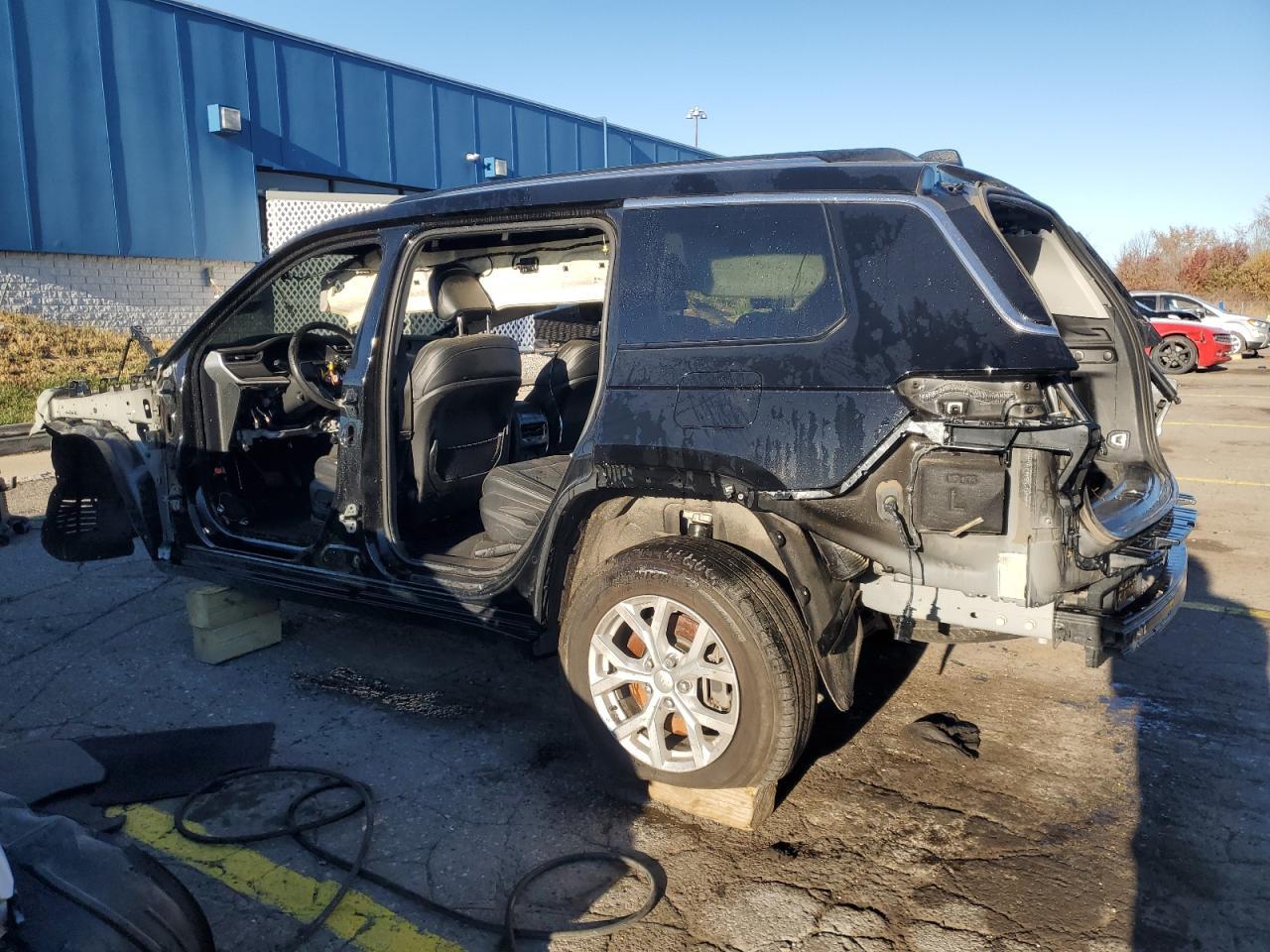 2023 Jeep Grand Cherokee L Limited - Image 2