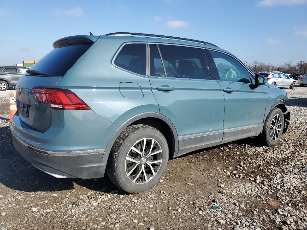 2021 Volkswagen Tiguan Se - Image 3