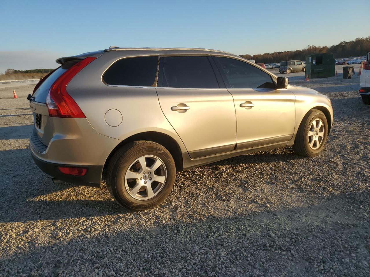 2011 Volvo Xc60 3.2 - Image 3