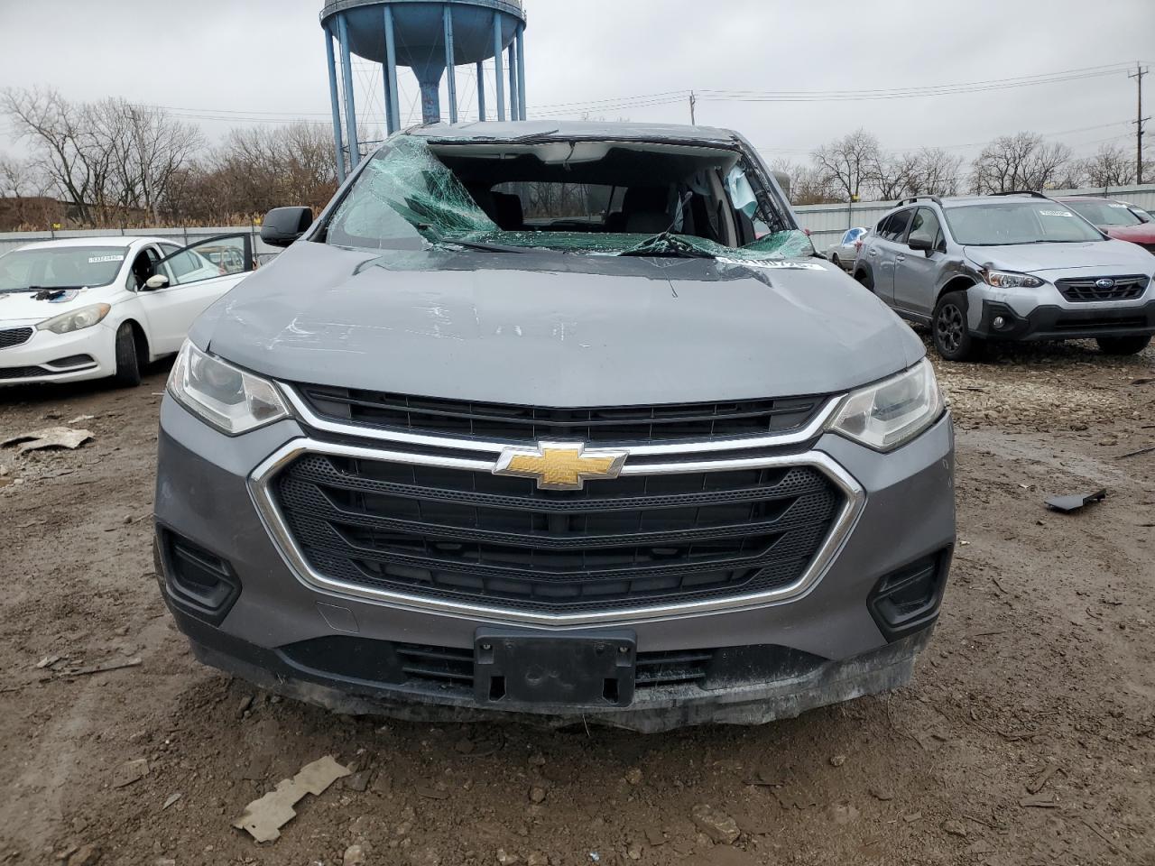 2019 Chevrolet Traverse Ls - Фото 5