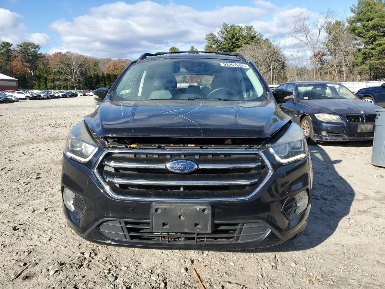 2017 Ford Escape Titanium - Image 5