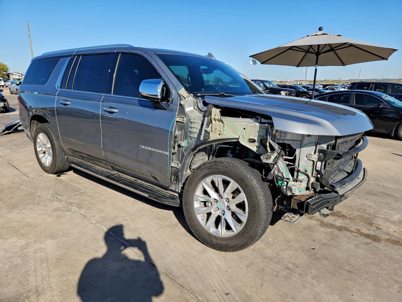 2023 Chevrolet Suburban K1500 Premier - Image 4