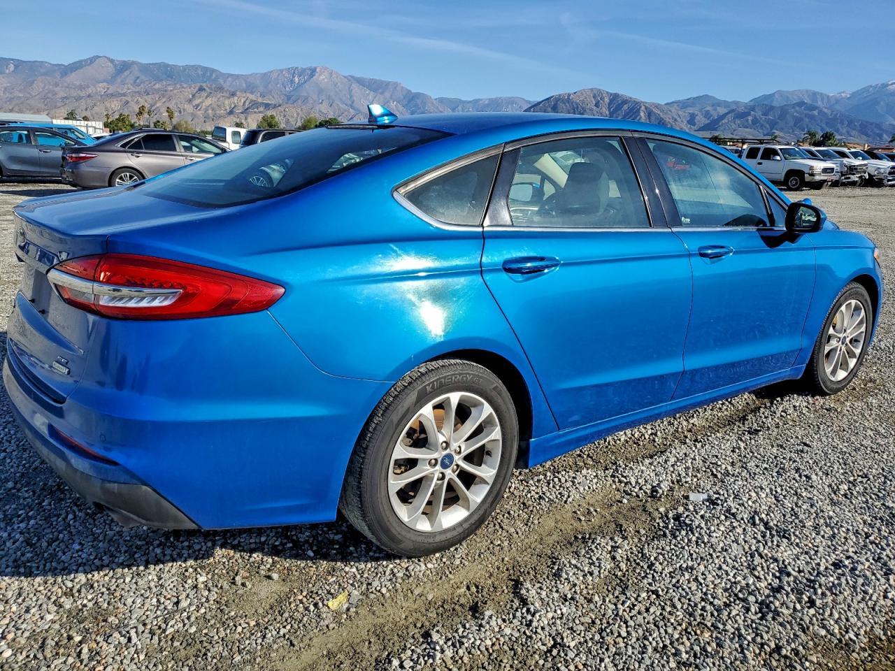 2019 Ford Fusion Se - Фото 3