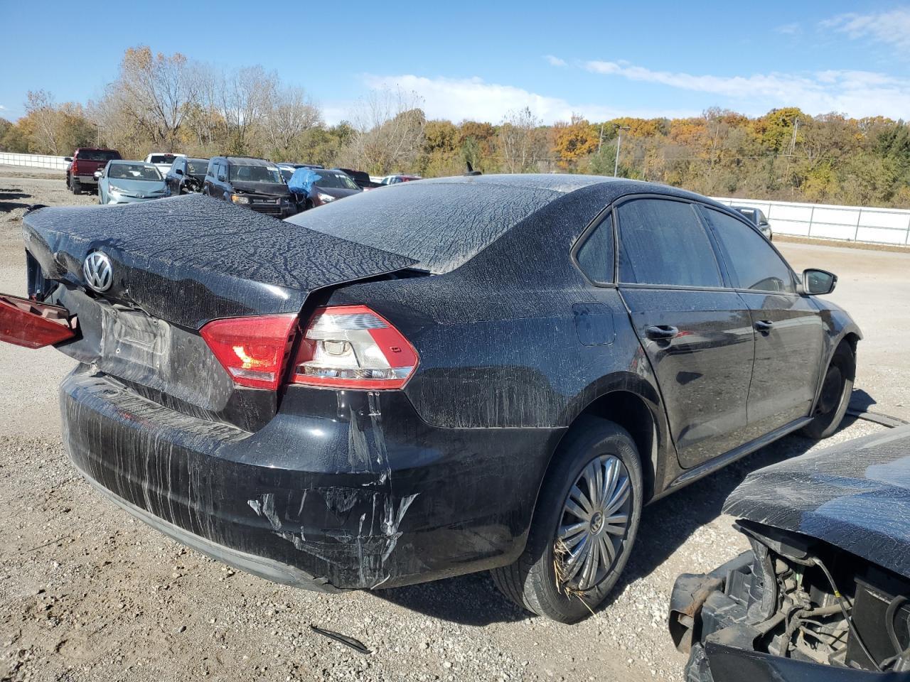 2014 Volkswagen Passat S - Image 3
