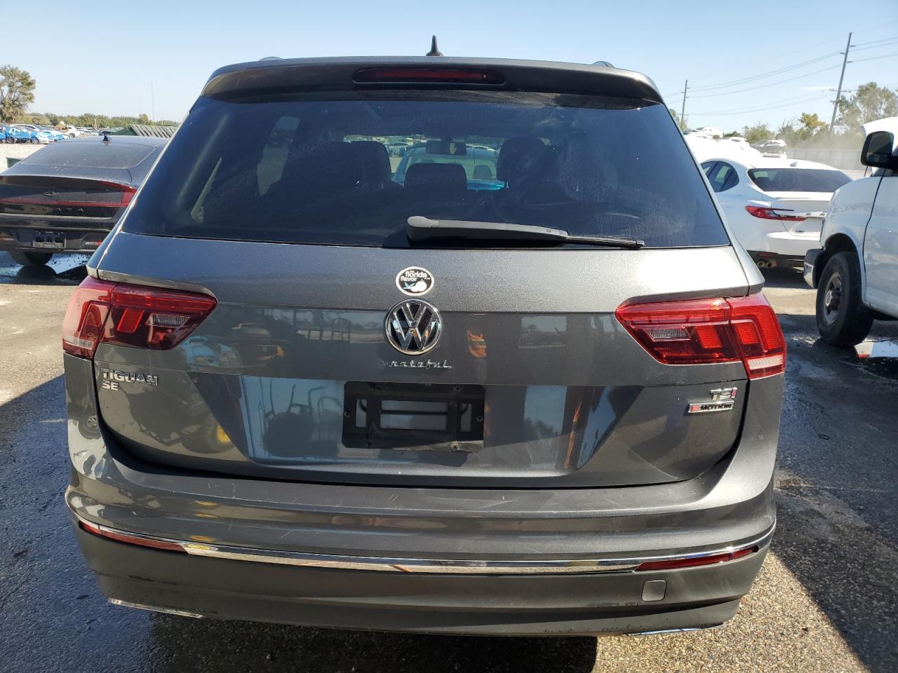 2018 Volkswagen Tiguan Se - Фото 6
