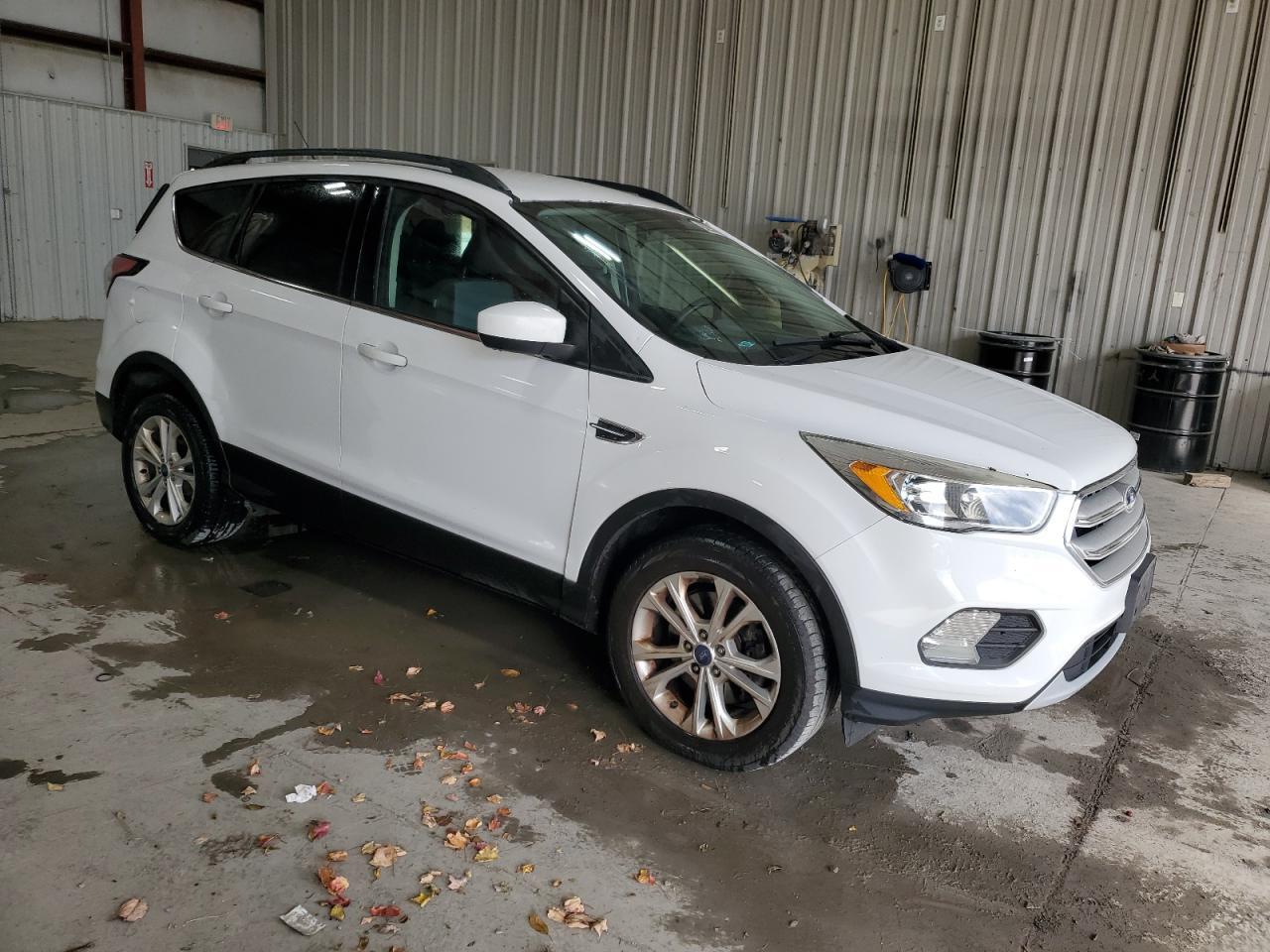 2018 Ford Escape Se - Фото 4