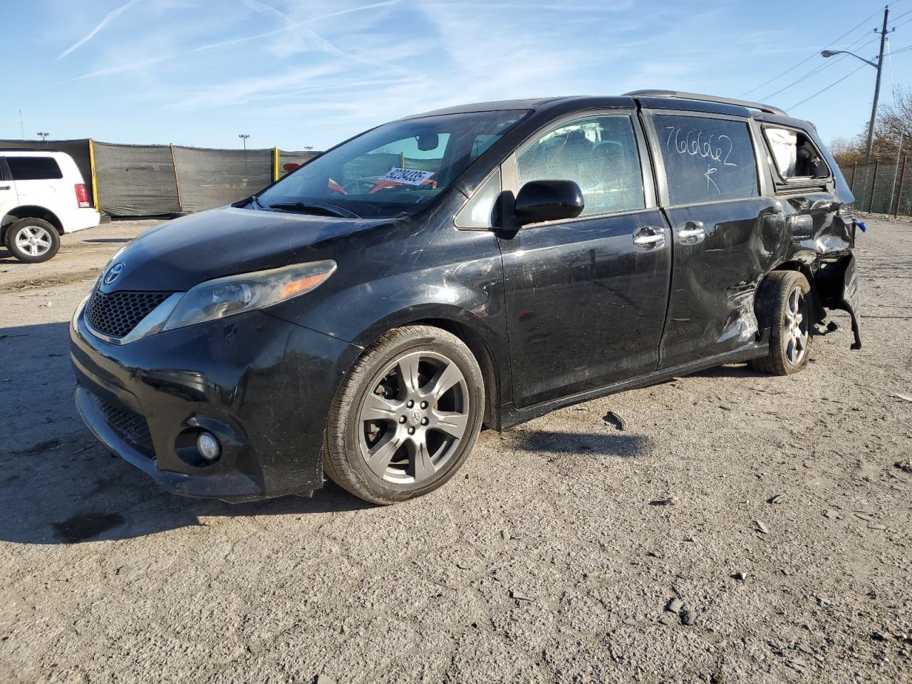 2017 Toyota Sienna Se