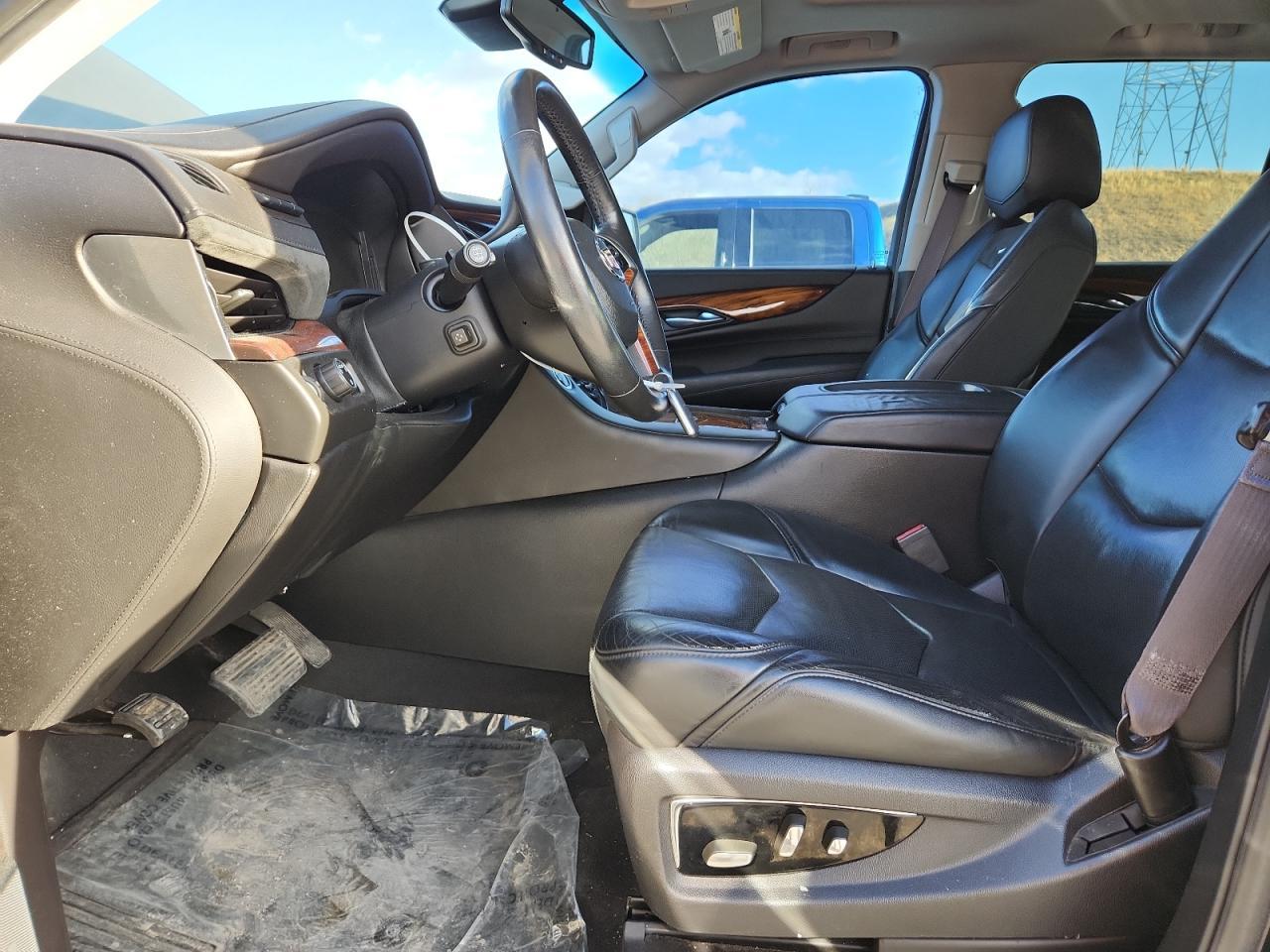 2015 Cadillac Escalade - Image 7