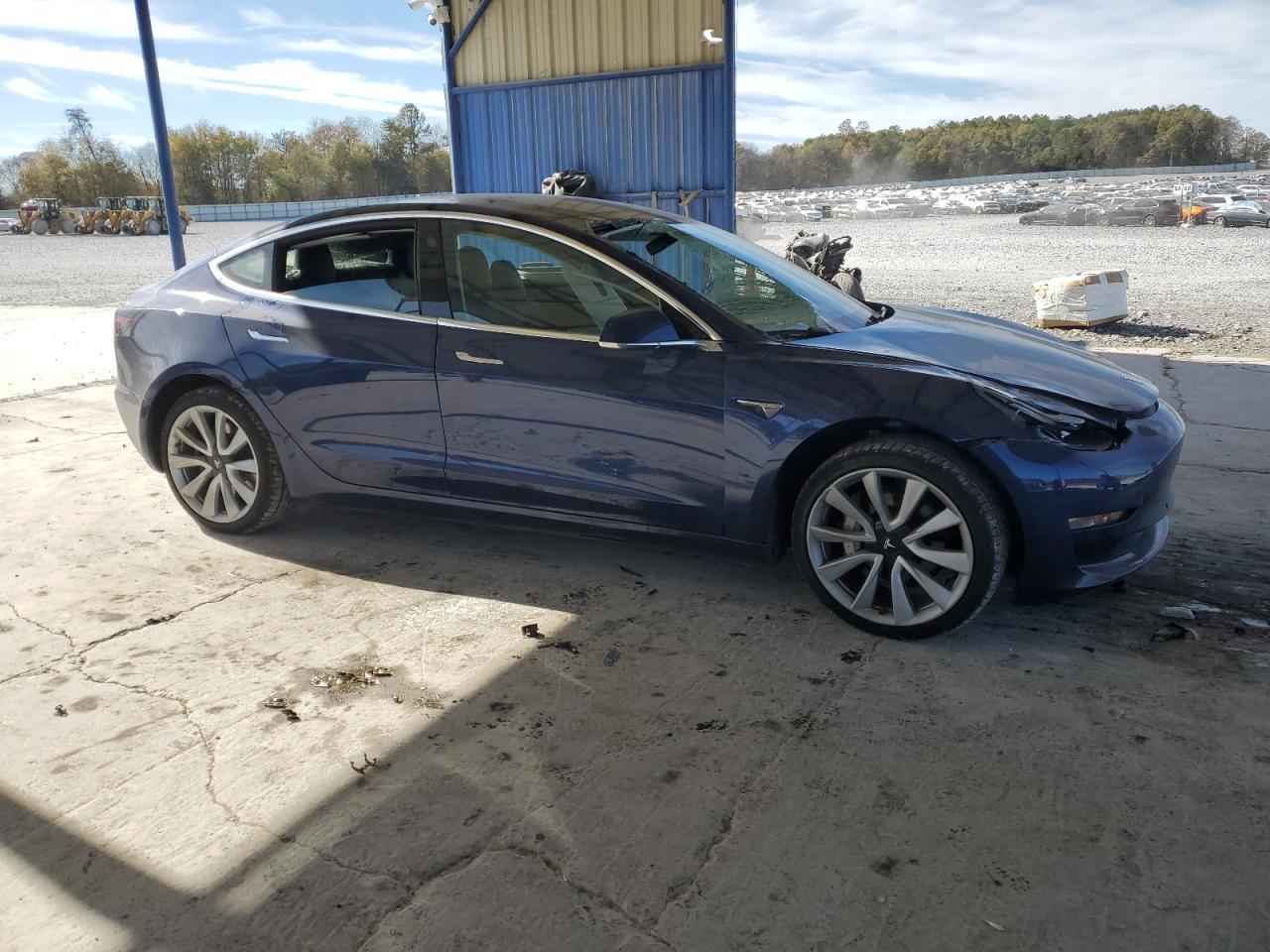 2018 Tesla Model 3 - Image 4