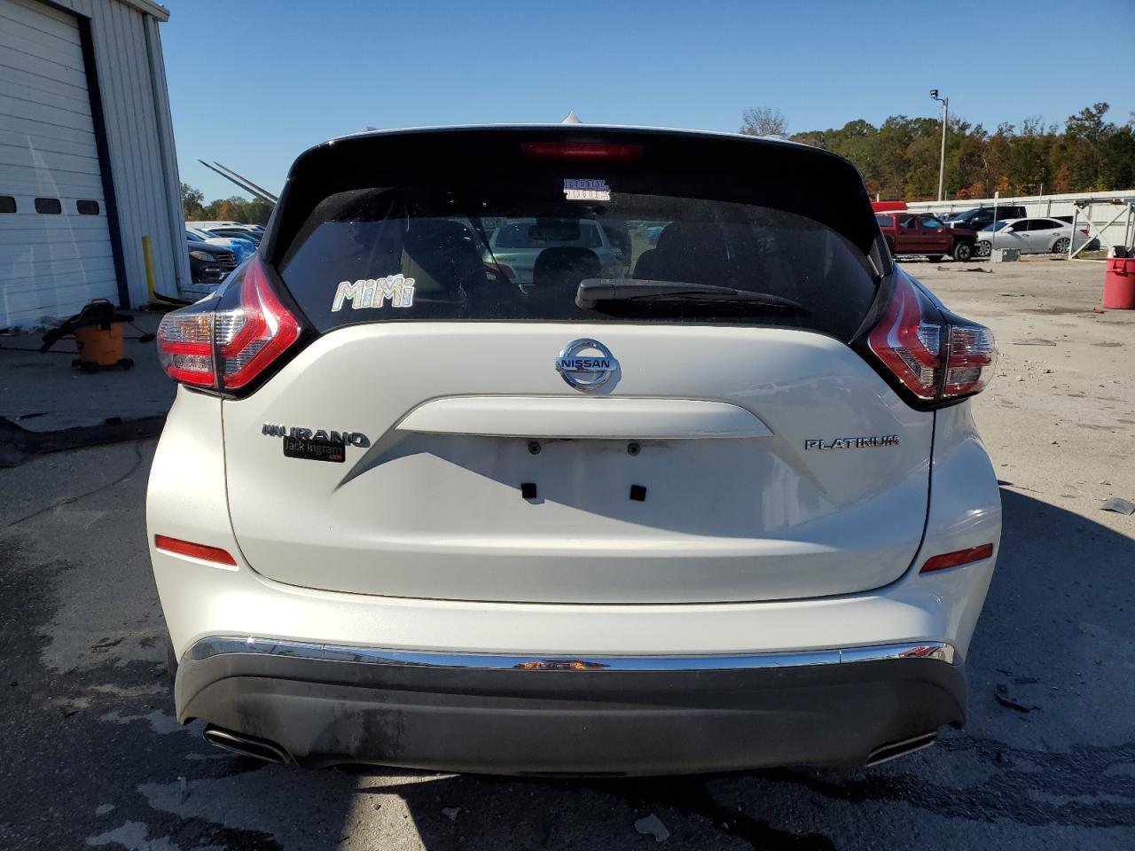 2015 Nissan Murano S - Фото 6