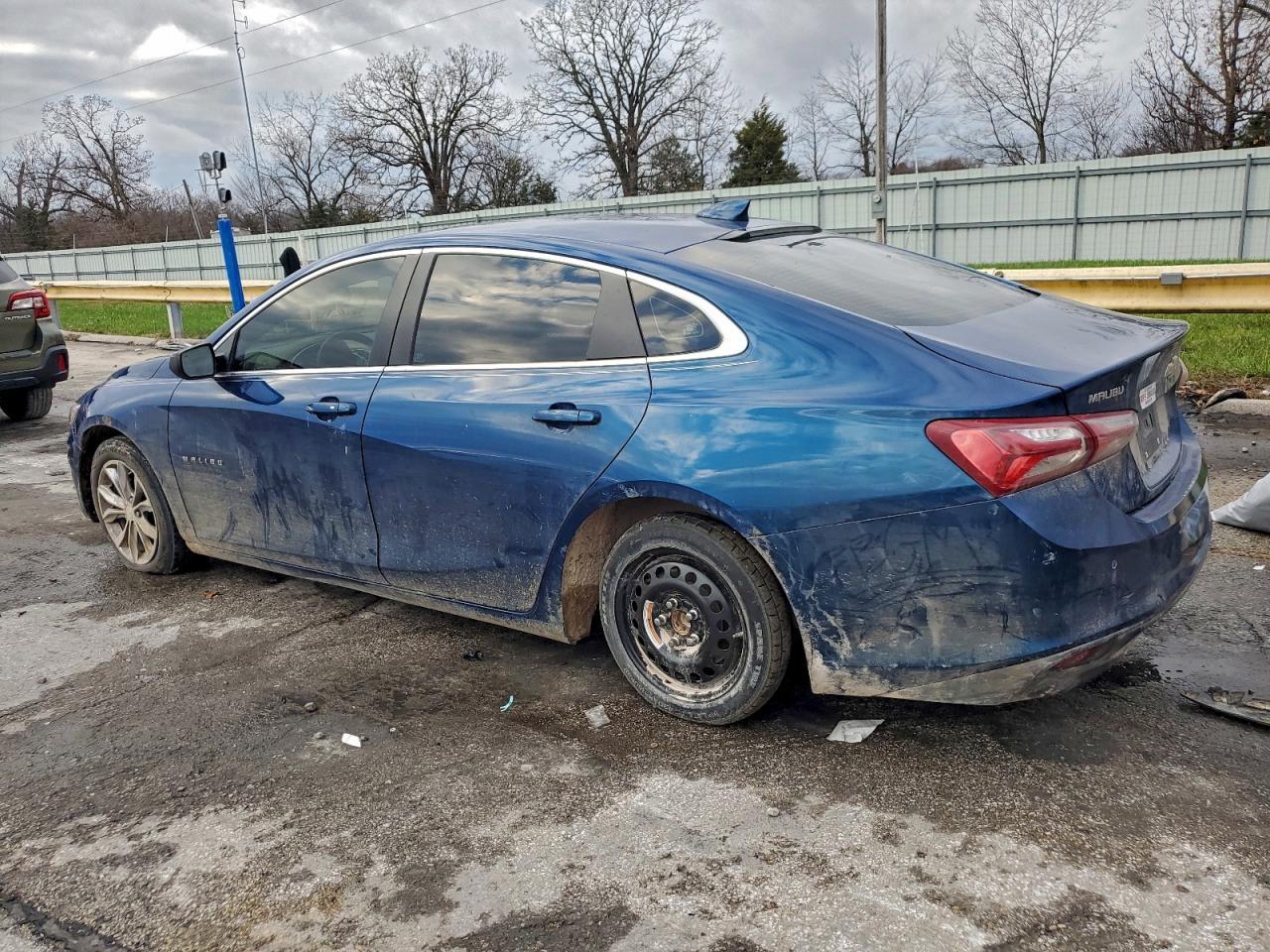 2019 Chevrolet Malibu Lt - Фото 2