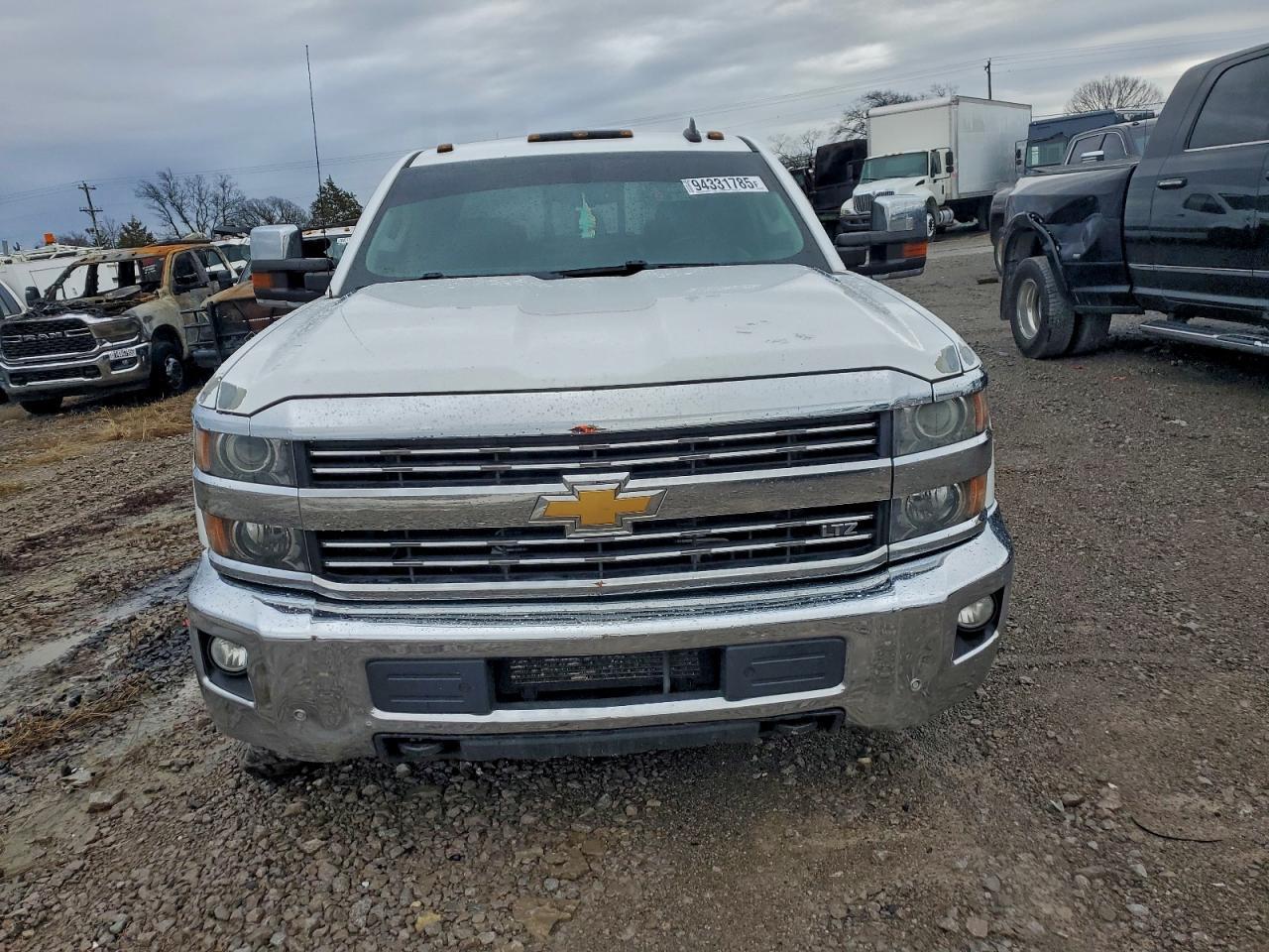 2016 Chevrolet Silverado K3500 Ltz - Image 5